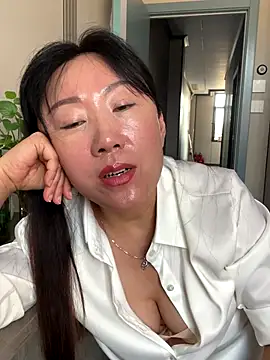 xiaomei-11 - Xiaomei-11's free webcam - UK Sex Cams