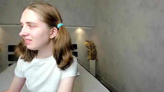  Camilla_Kelly chat room