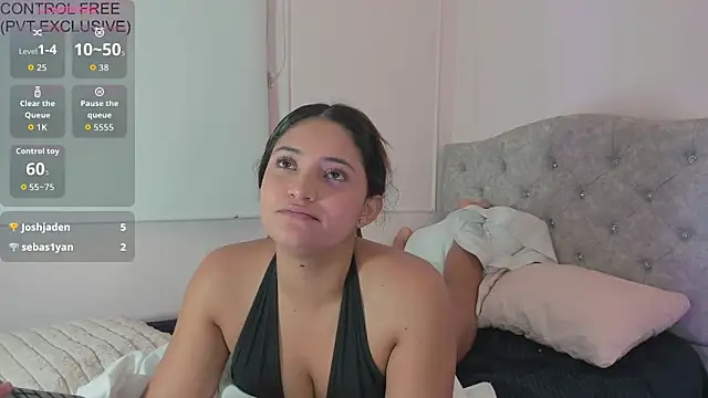 isa_squirt1 - Isa_squirt1's free webcam