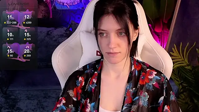 roxy_riot_