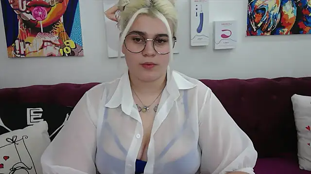 Amber_Monro
