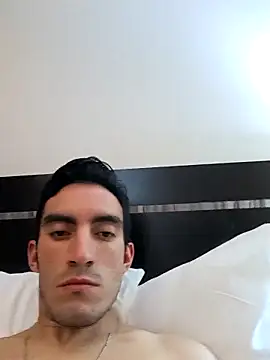 tommymomentum - TommyMomentum's free webcam