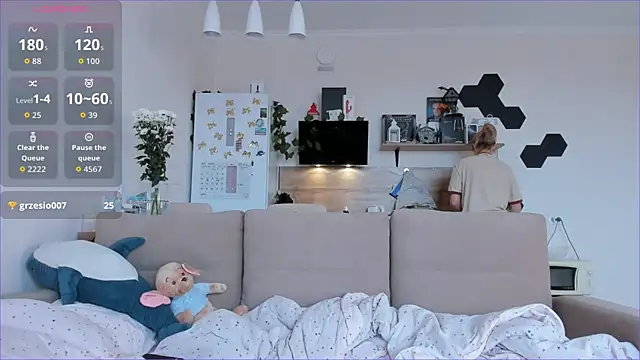 Girl_alone_home