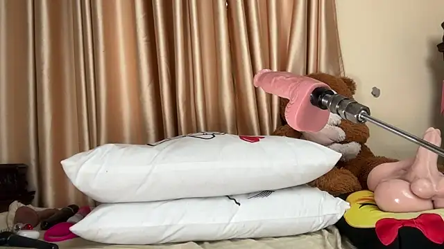 AudreySpanksFuck-