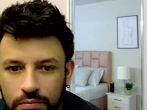 tonyglams - Tonyglams's free webcam