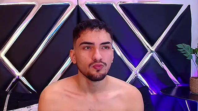  AlekRuizx chat room