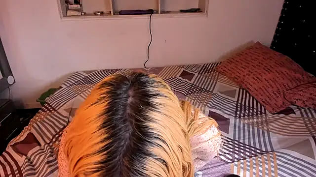 valerie_luxe_