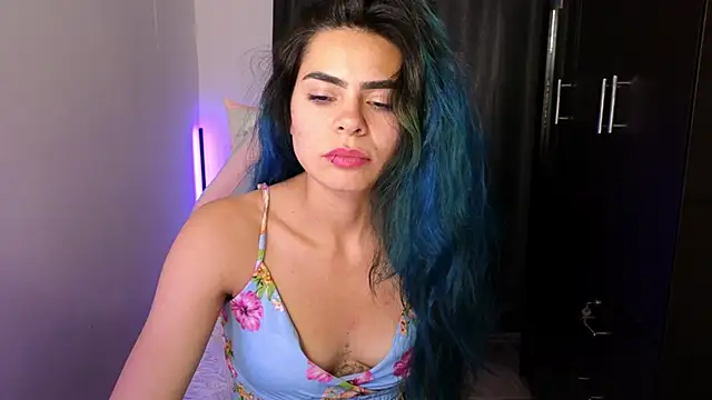 sexyladyy_ - Sexyladyy_'s free webcam