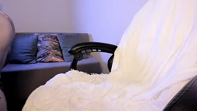 Mary_Xextra