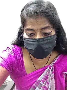 tamil_Sigappu_Roja