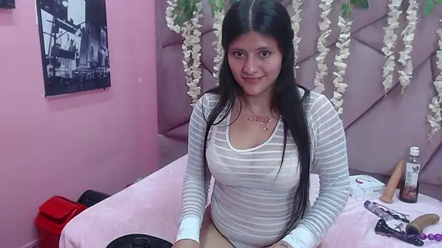 cristall_15 - Cristall_15's free webcam