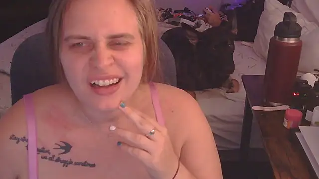 sexyblonde12344 - Sexyblonde12344's free webcam