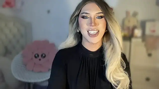 ts_glamxxxx - Ts_glamxxxx's free webcam - UK Sex Cams