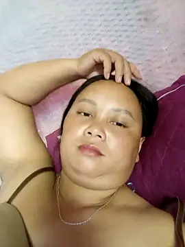 -kitty-92 - -Kitty-92's free webcam