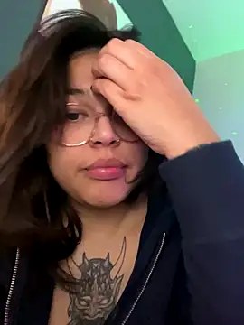 miacanela_xo