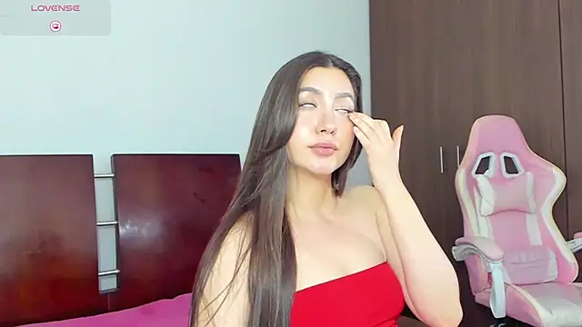 alice-love1 - Alice-love1's free webcam