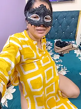 RDX_COUPLE from StripChat is Freechat