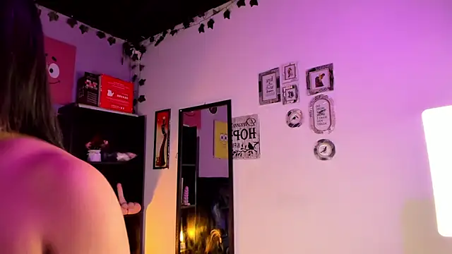 Amy_hoy69