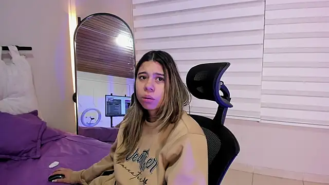 Rachell_criss