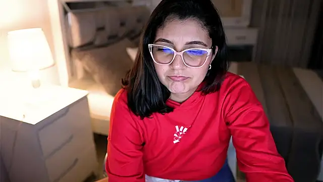 camilaa_bueno - Camilaa_bueno's free webcam - UK Sex Cams