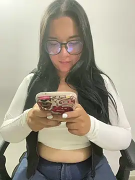 sara_roy04_