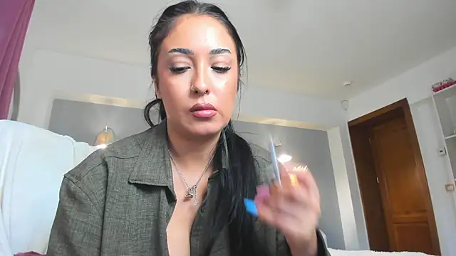 Awesome_Jolie