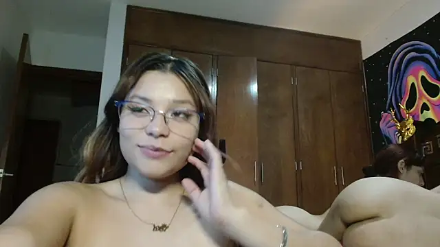 3littleschoolteens from StripChat is Freechat