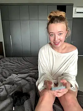 Nura_n_Sarah