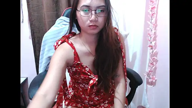 pinayscarlet