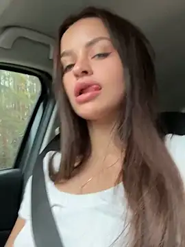 AngelinaTeller from StripChat is Freechat