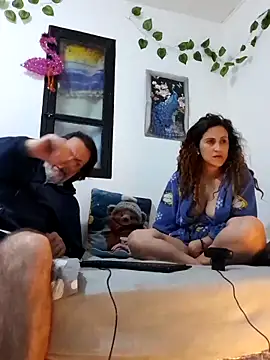 jeans_and_emma - Jeans_and_emma's free webcam