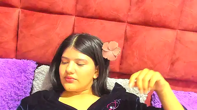 AANGELADIAZZ