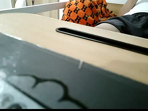 Gwencloudy Live Webcam on Stripchat