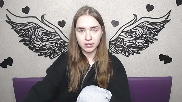 LauraHlot