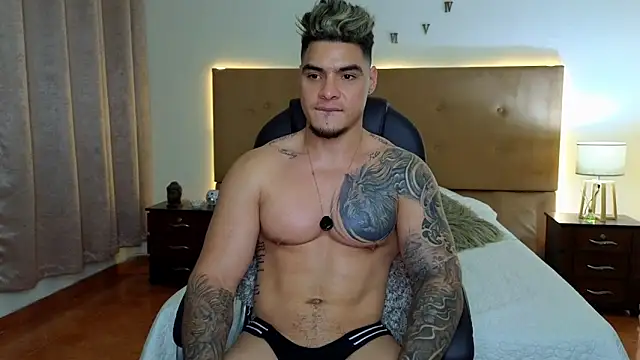 Steven_Velez