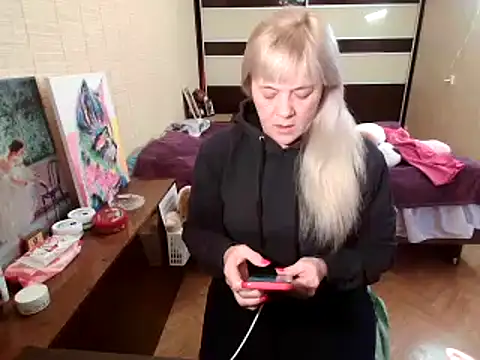 Lia_Laguna77