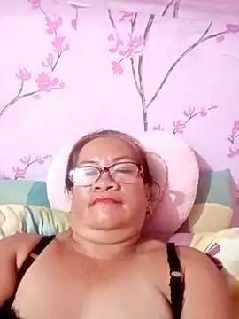vickyhot1966 - Vickyhot1966's free webcam - UK Sex Cams