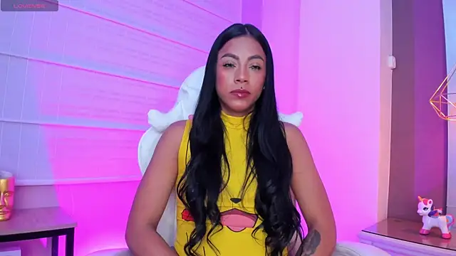 Amber_villalobos_