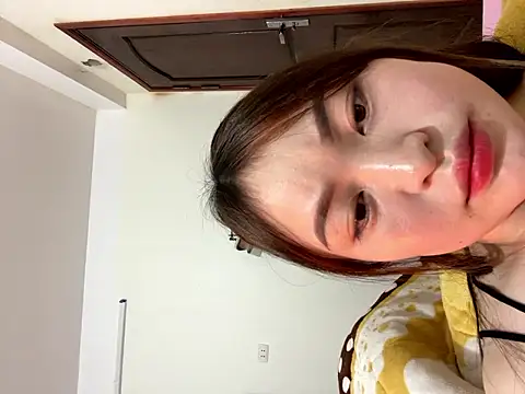 Nhi999