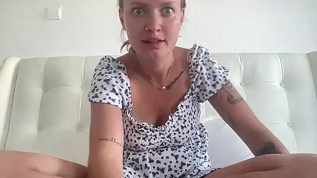 mariemelissah Live Webcam on Stripchat