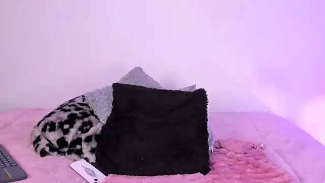 isa_molly chat room
