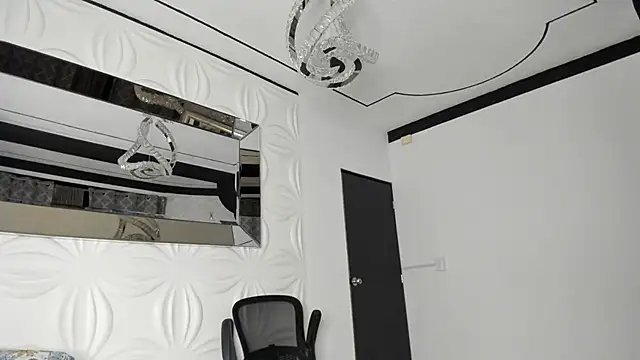 lissa_brow - Lissa_Brow's free webcam - UK Sex Cams