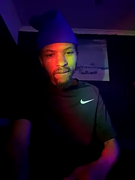 BlueIceCube Live Webcam on Stripchat