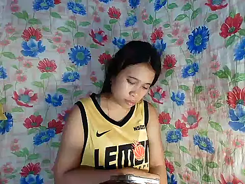 Pinay_Skinny18