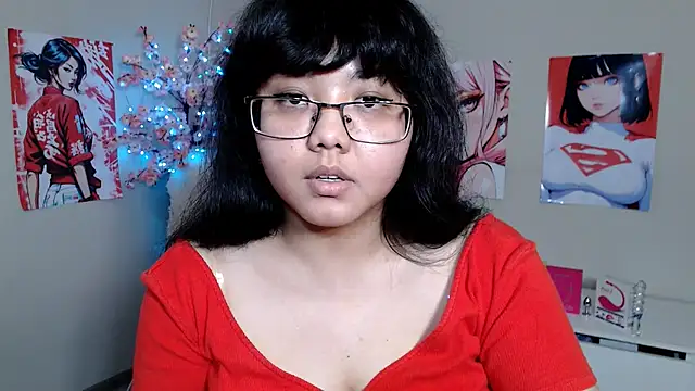moertomlly - Moertomlly's free webcam - UK Sex Cams
