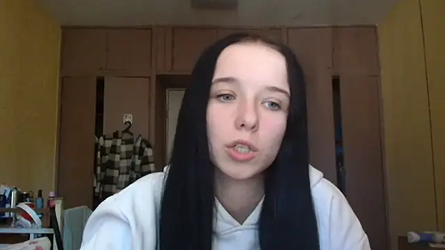 Emilia_Light on StripChat
