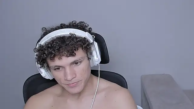 laurent_nova - Laurent_nova's free webcam