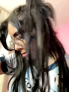 MartinaSooler from StripChat is Freechat