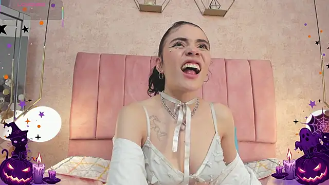 magic_elanith - Magic_elanith's free webcam