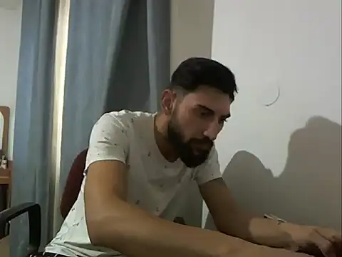 alexgrc13 - Alexgrc13's free webcam